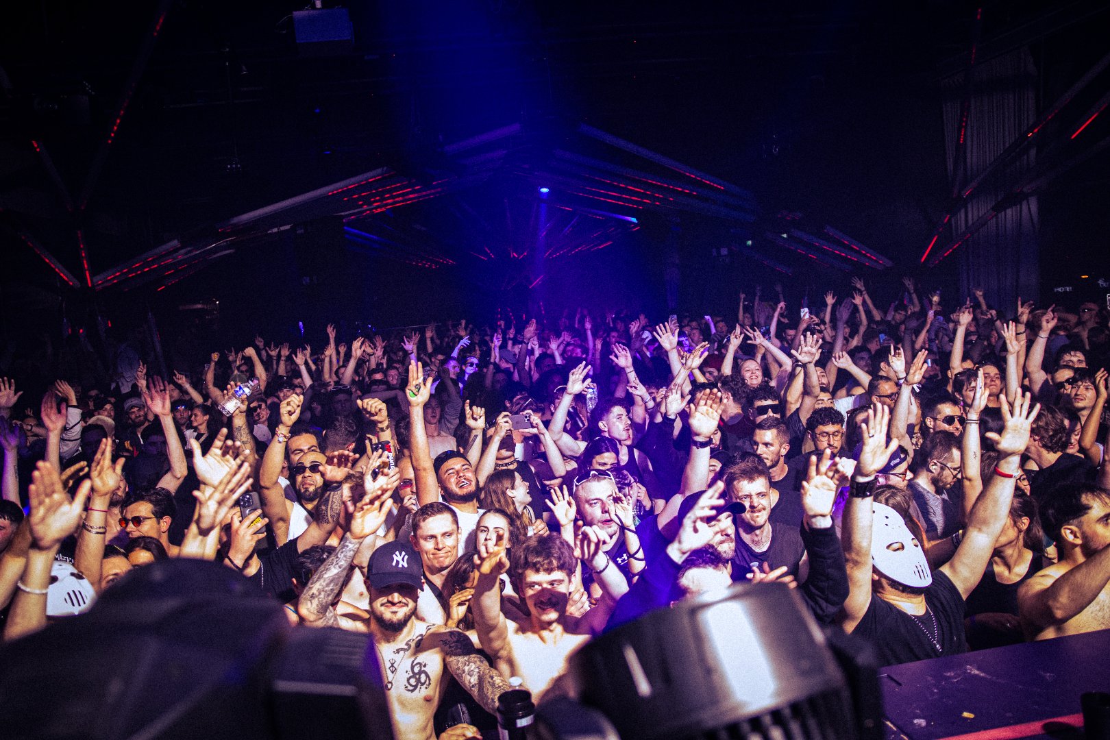 Breach ANGERFIST HYSTA